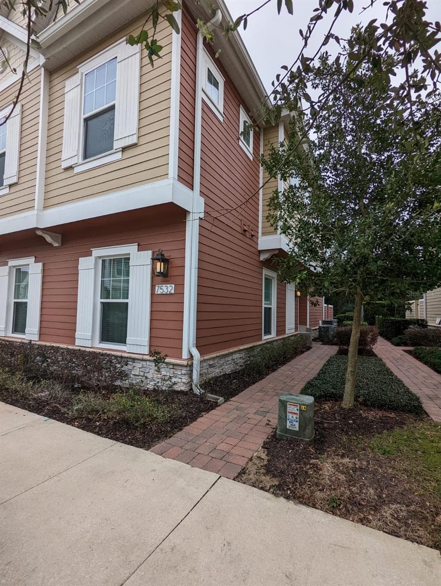 7532 SUNVILLE AVENUE — photo 3 of 22