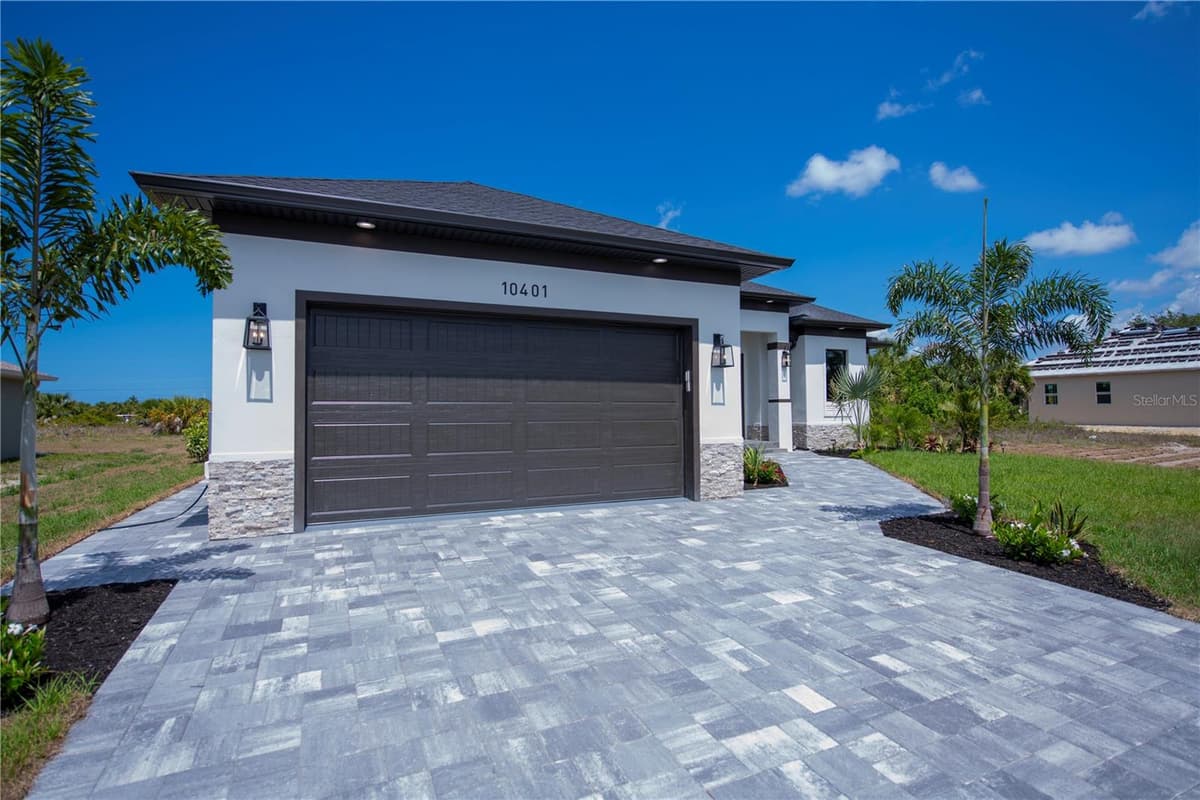 11 PINEHURST COURT — photo 7 of 54