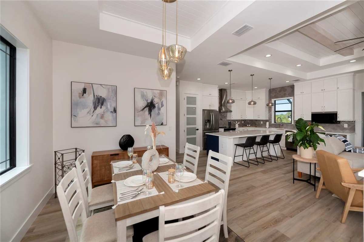 11 PINEHURST COURT — photo 14 of 54