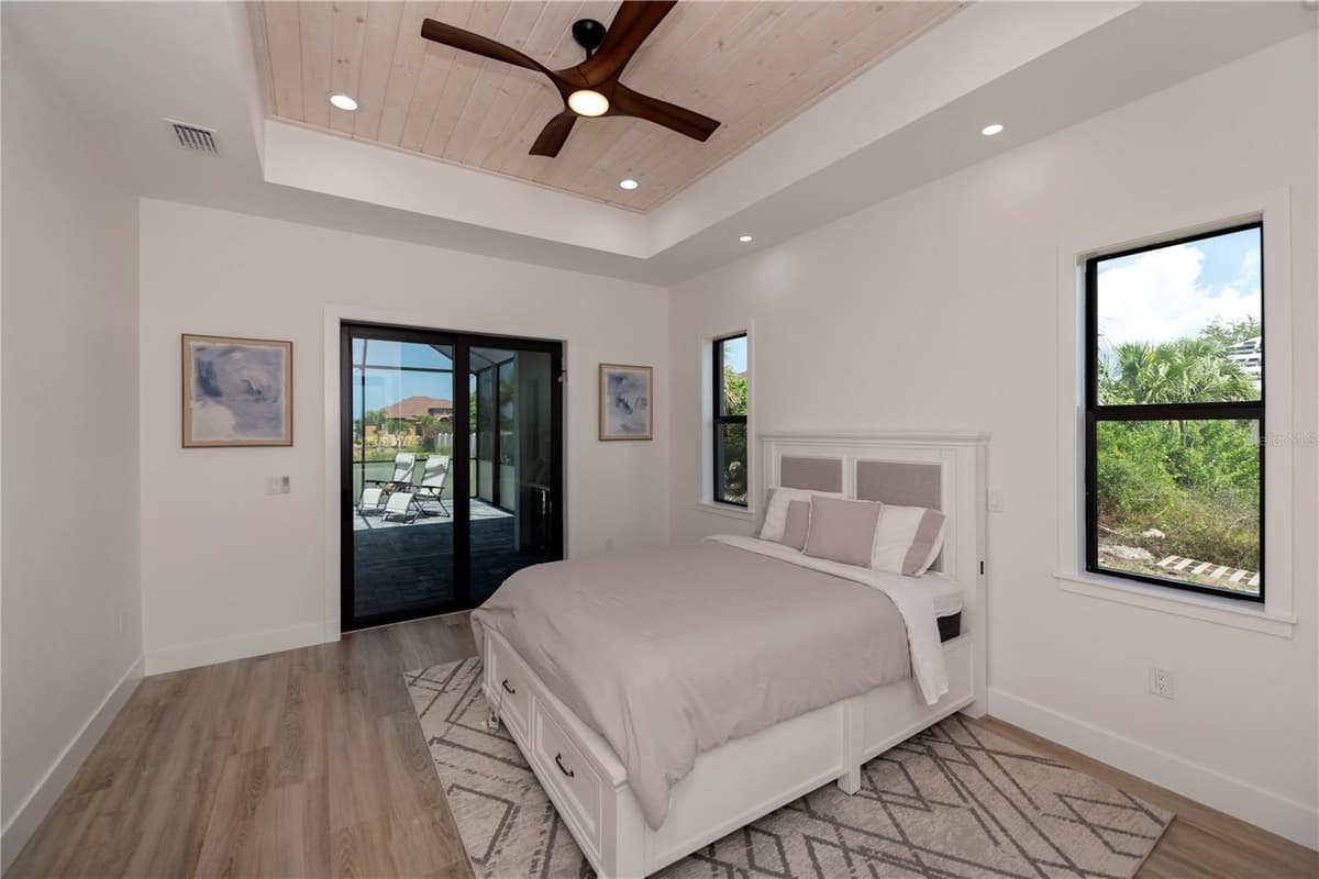 11 PINEHURST COURT — photo 27 of 54