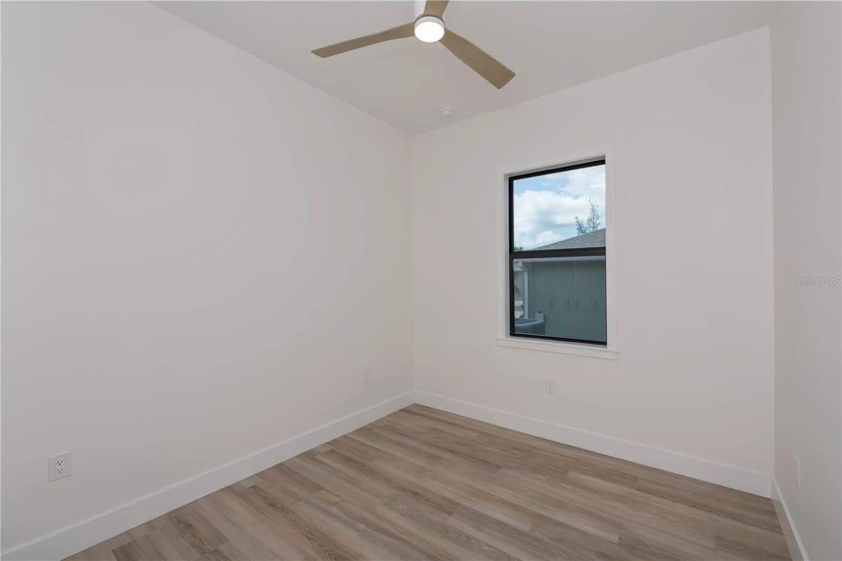 11 PINEHURST COURT — photo 35 of 54