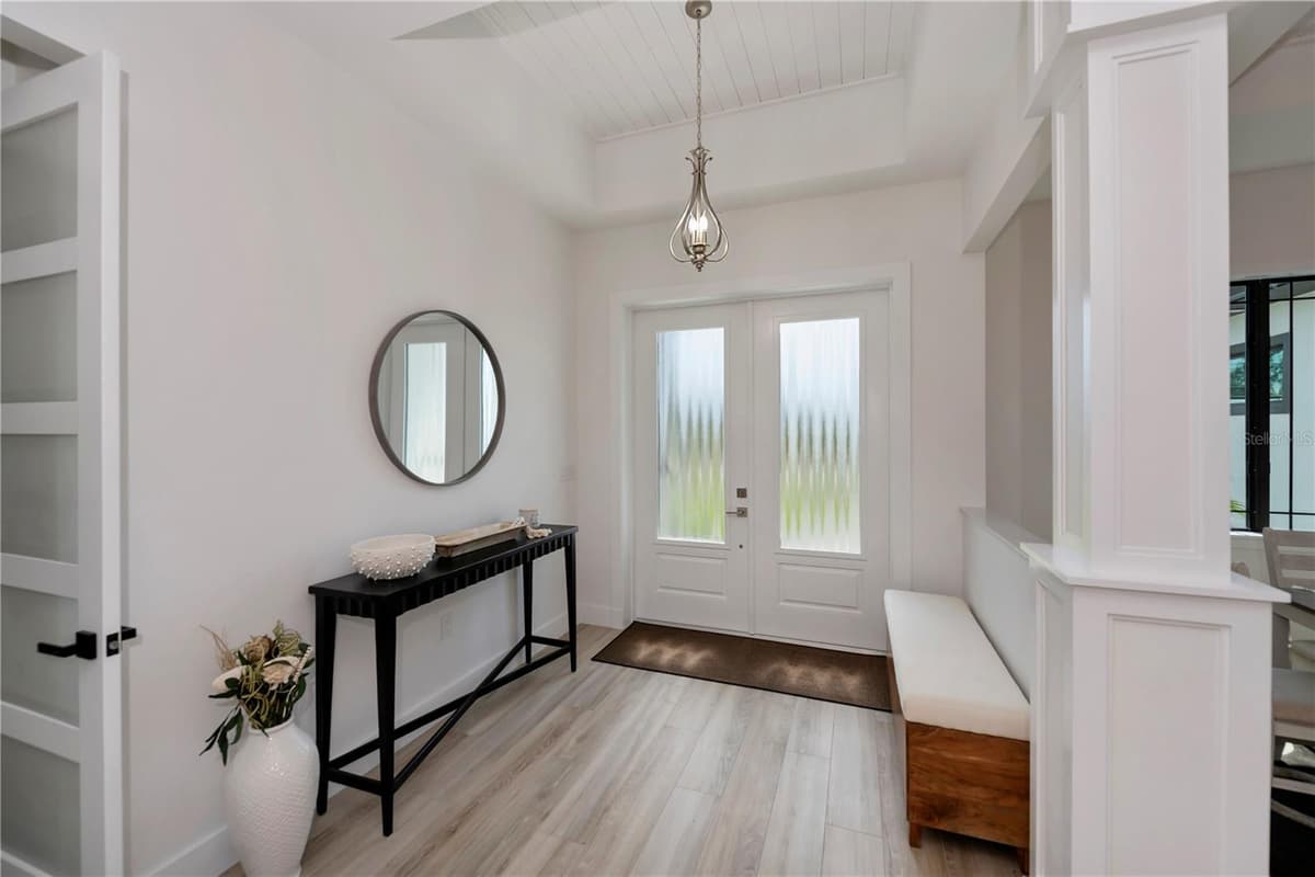 11 PINEHURST COURT — photo 8 of 54