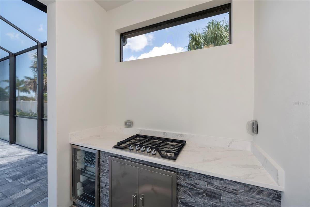 11 PINEHURST COURT — photo 44 of 54