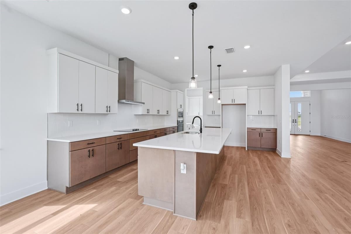8320 GOLDEN BEACH COURT — photo 14 of 40