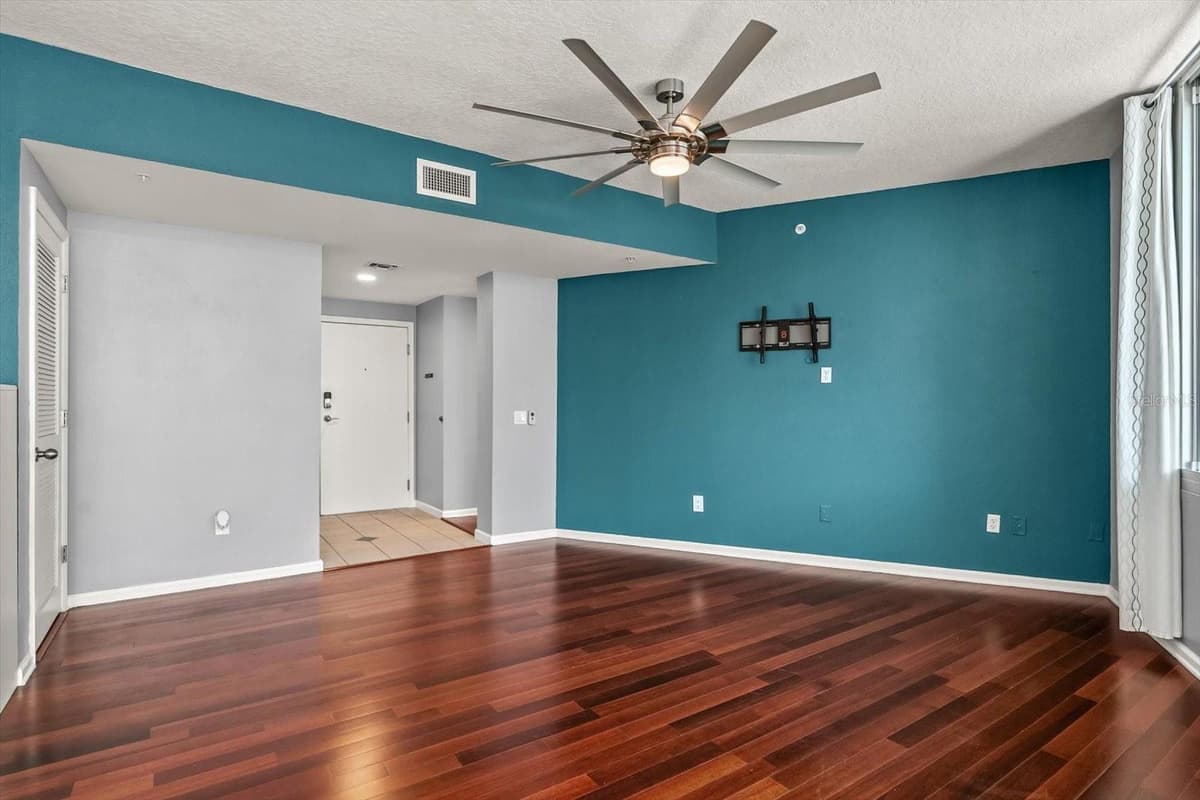 322 CENTRAL BOULEVARD — photo 12 of 40