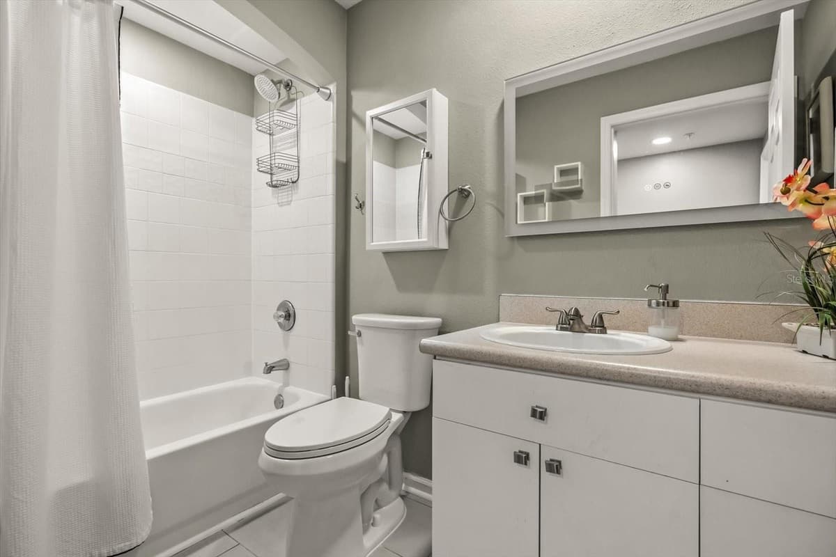 322 CENTRAL BOULEVARD — photo 15 of 40