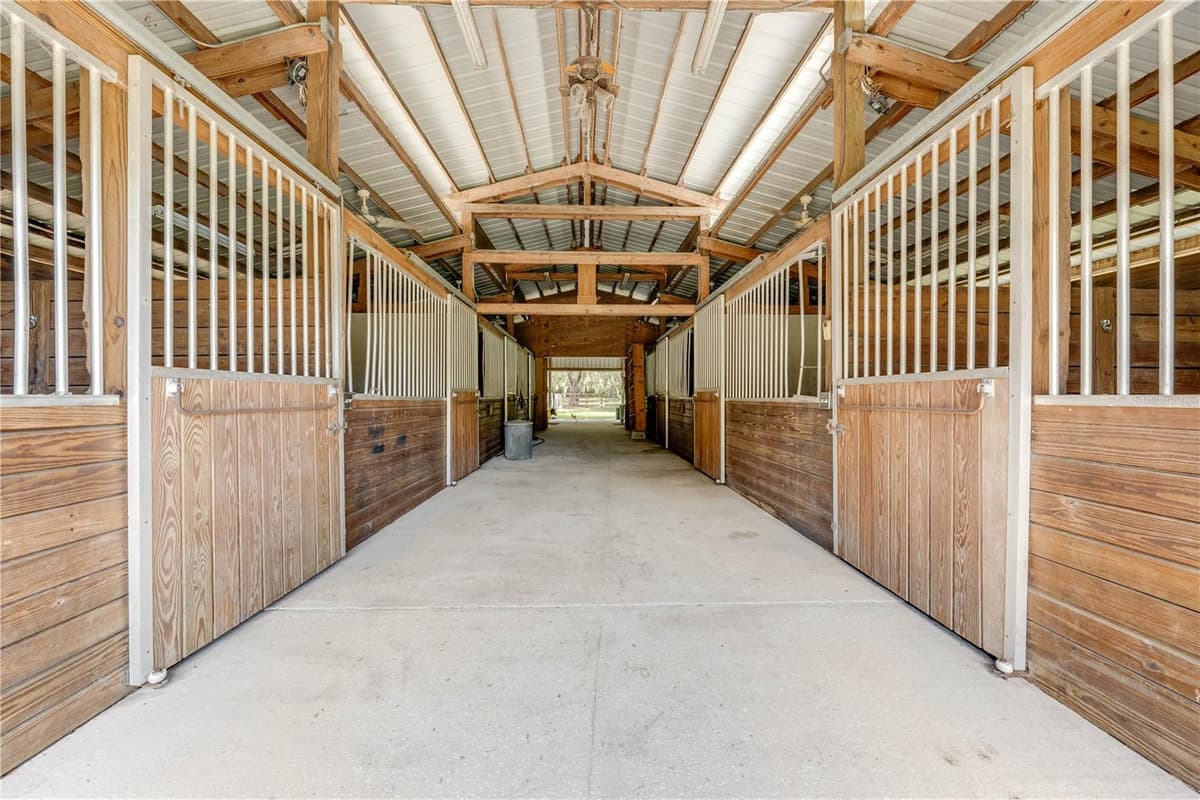 4450 KAISER AVE — photo 57 of 64