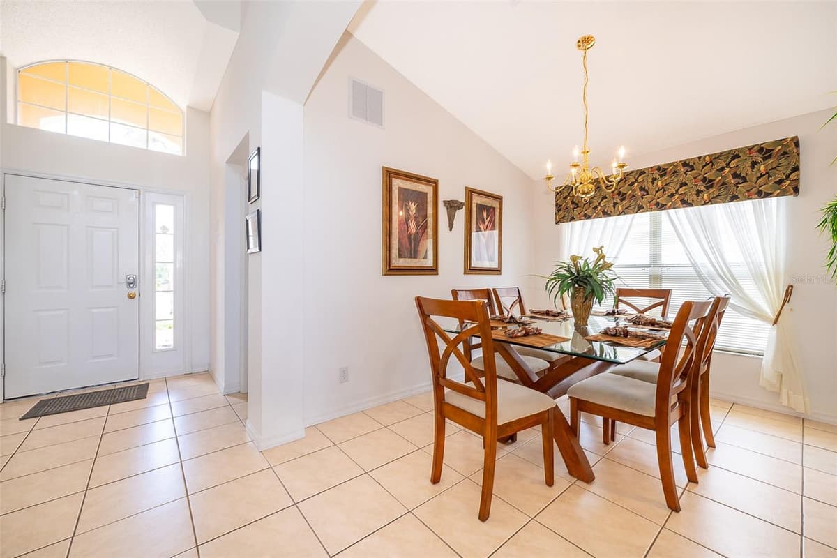 8612 LA ISLA DRIVE — photo 11 of 58