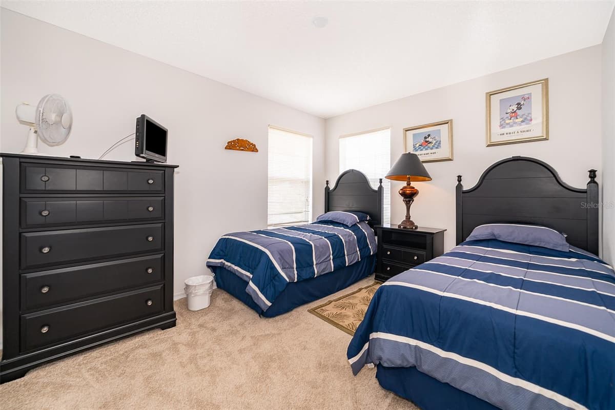 8612 LA ISLA DRIVE — photo 33 of 58