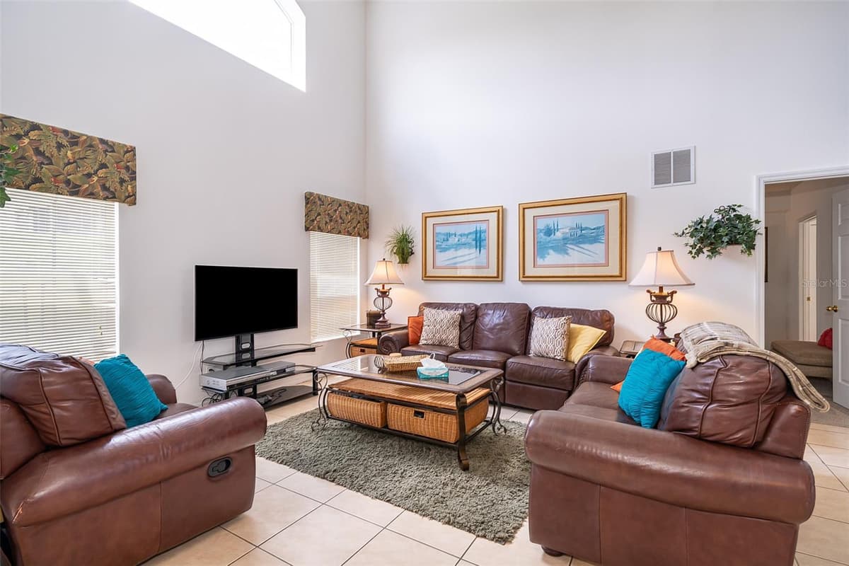8612 LA ISLA DRIVE — photo 21 of 58