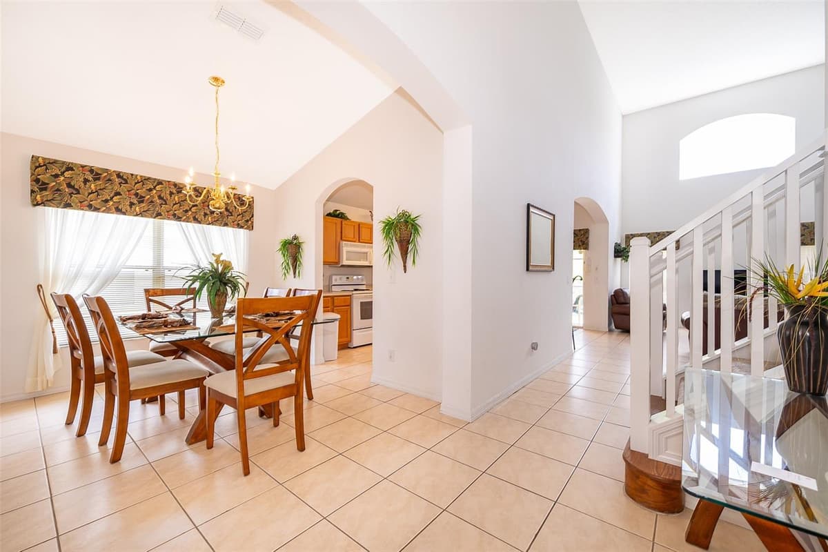 8612 LA ISLA DRIVE — photo 10 of 58