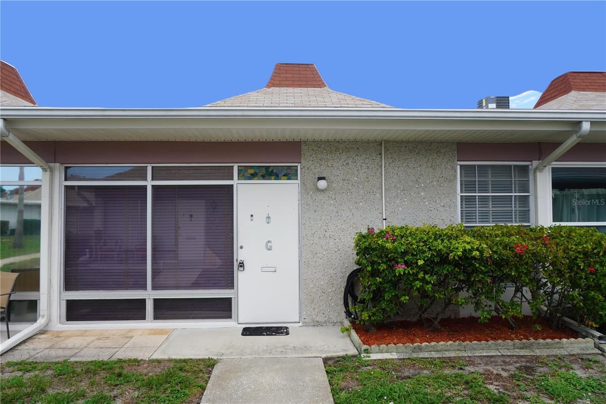 4349 TAHITIAN GARDENS CIRCLE — photo 3 of 31