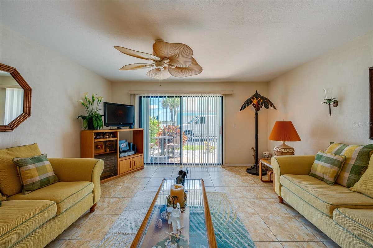 2850 OCEAN SHORE BOULEVARD — photo 12 of 39