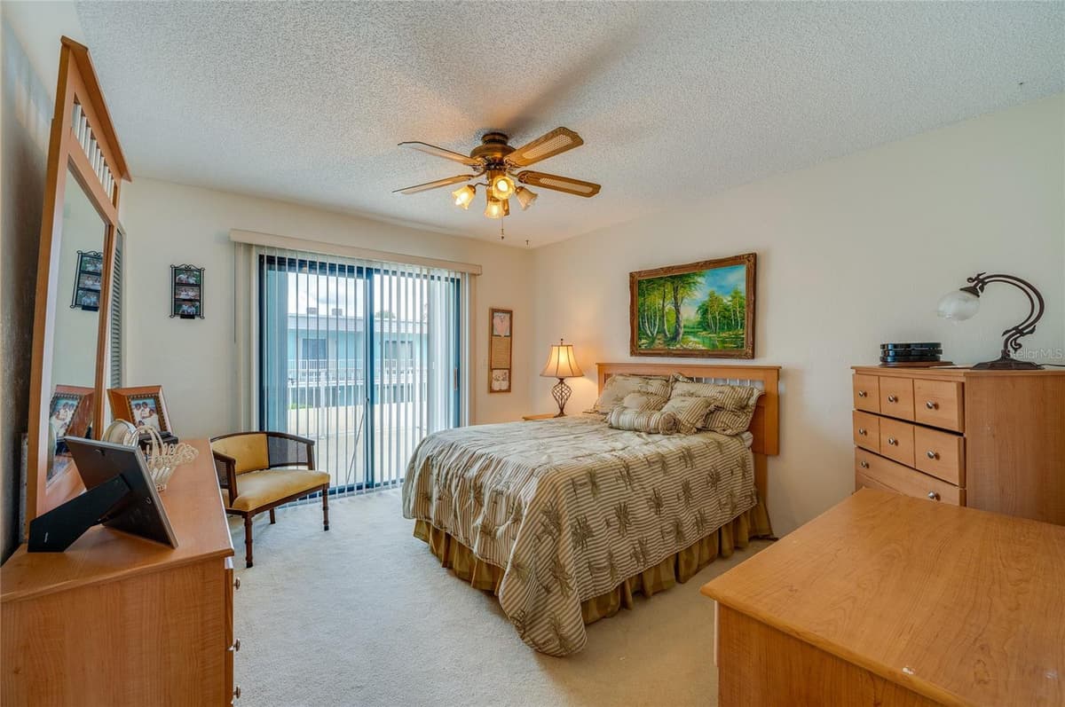 2850 OCEAN SHORE BOULEVARD — photo 16 of 39
