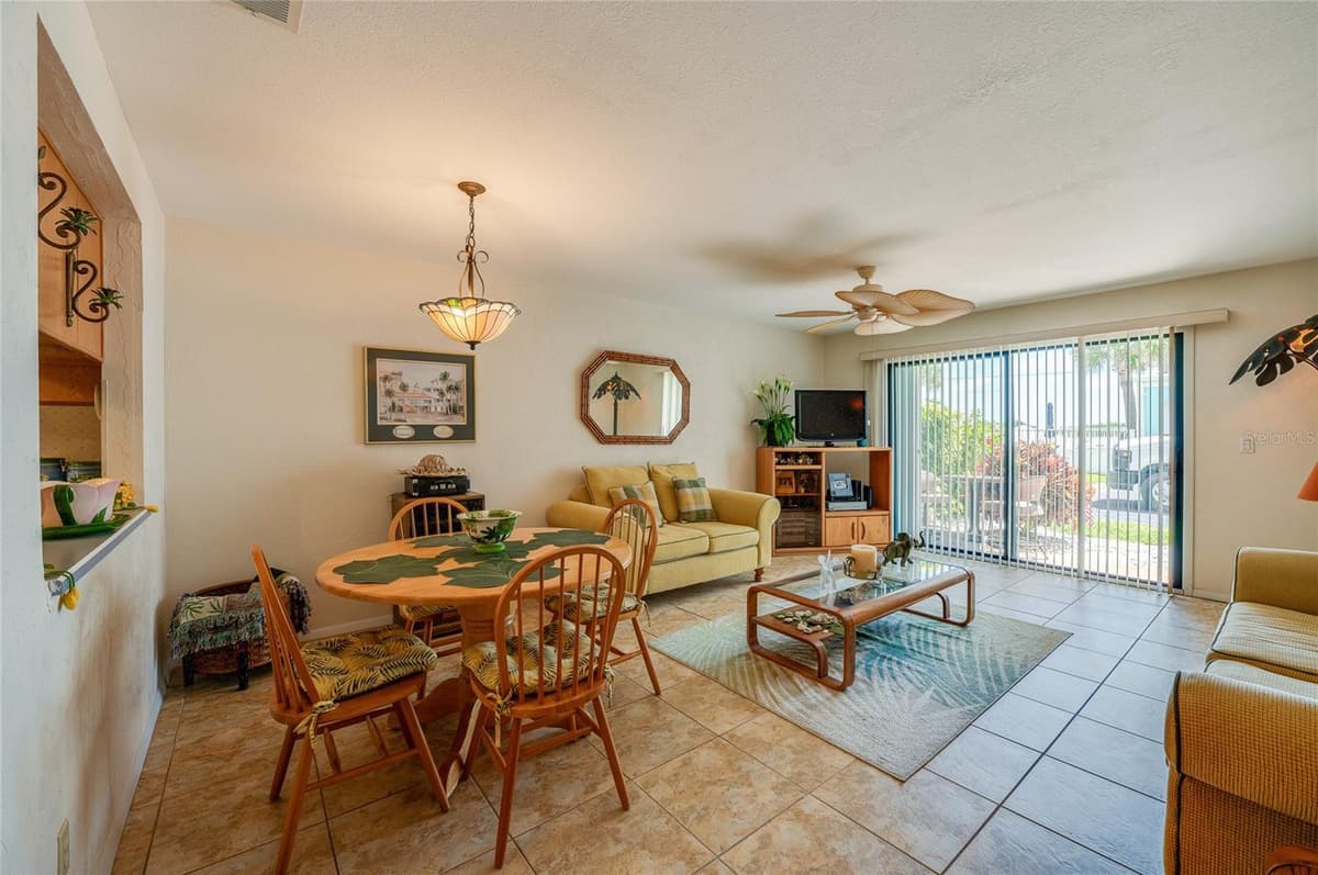 2850 OCEAN SHORE BOULEVARD — photo 10 of 39