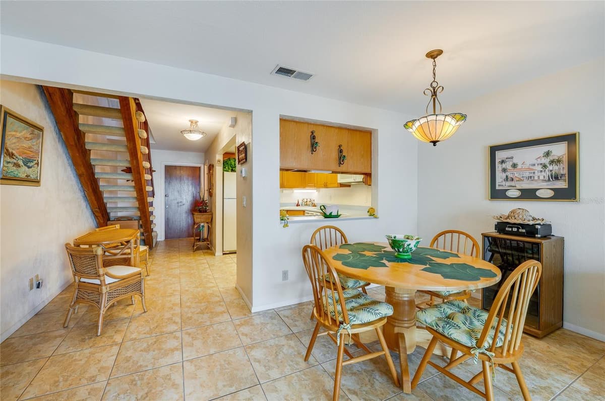 2850 OCEAN SHORE BOULEVARD — photo 11 of 39