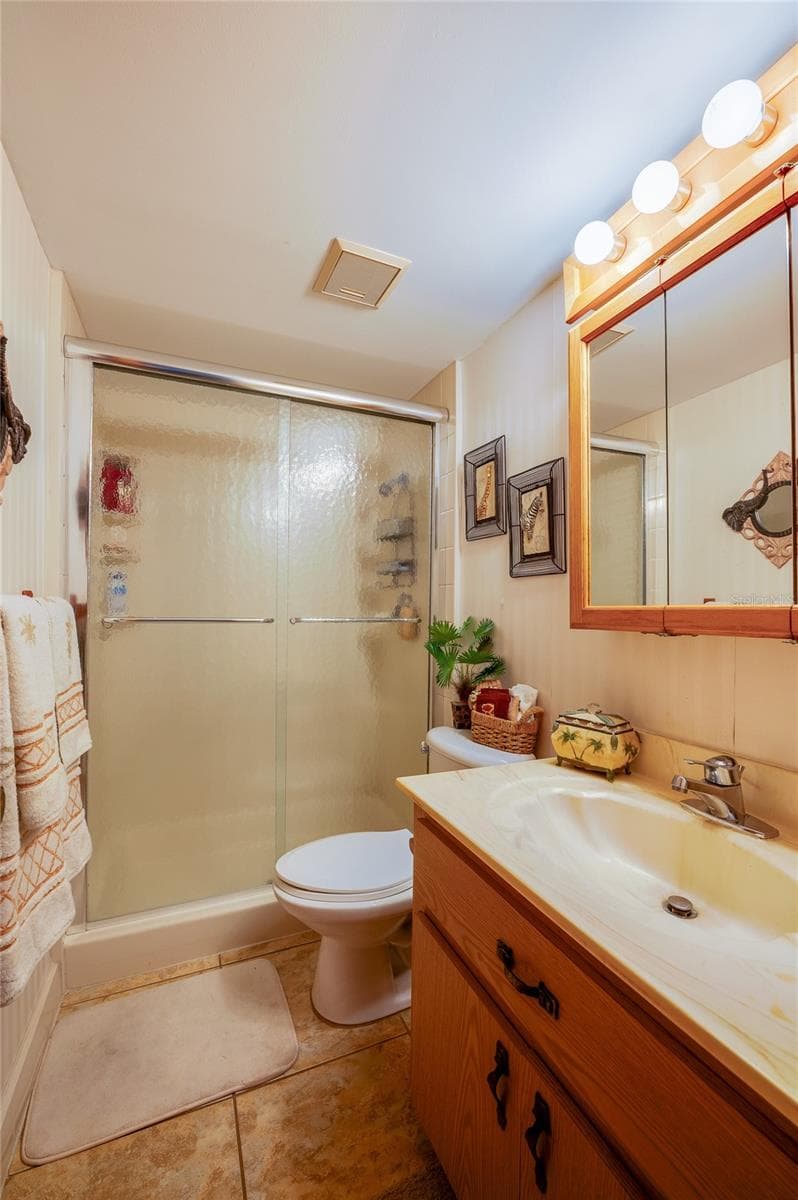 2850 OCEAN SHORE BOULEVARD — photo 15 of 39
