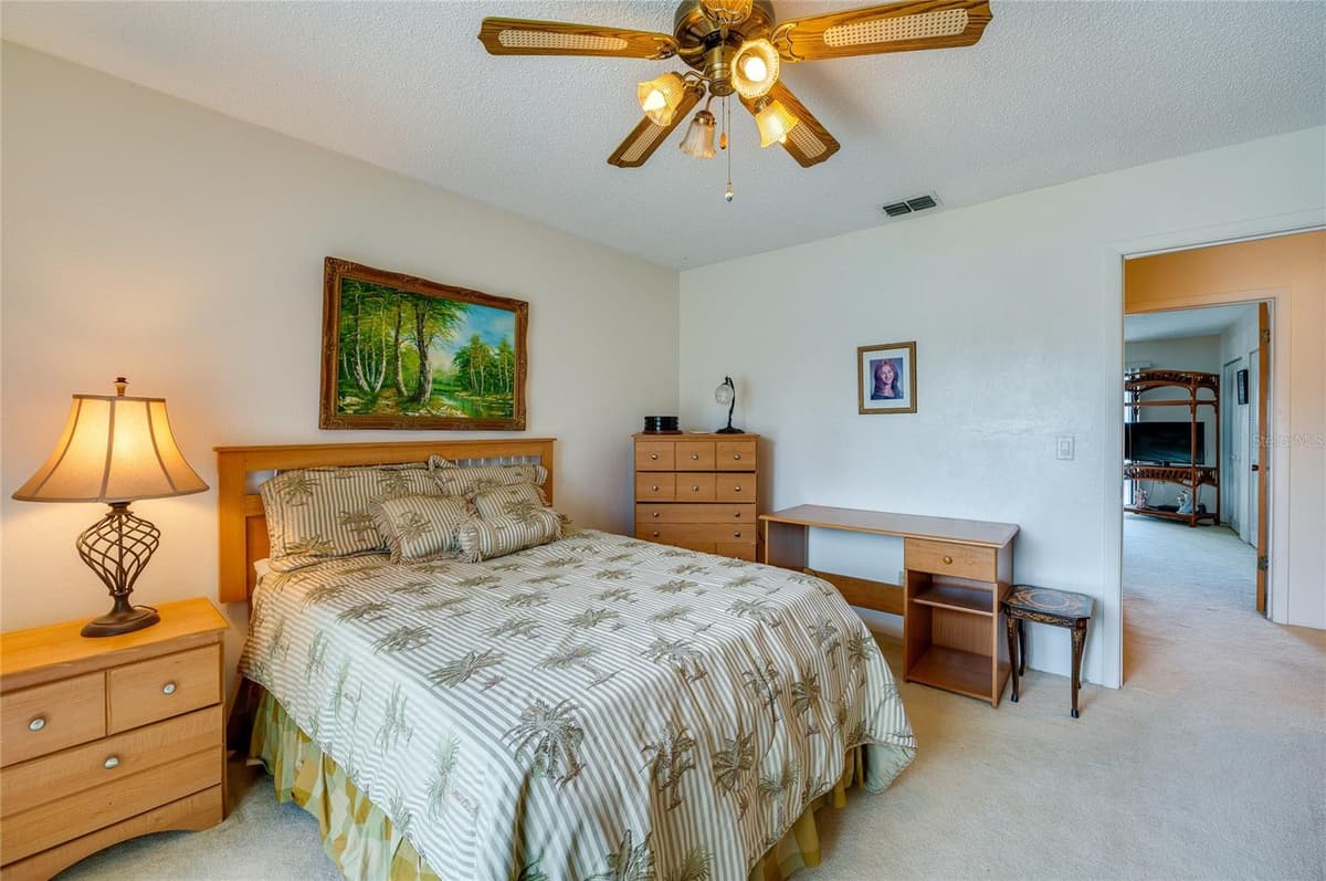 2850 OCEAN SHORE BOULEVARD — photo 17 of 39
