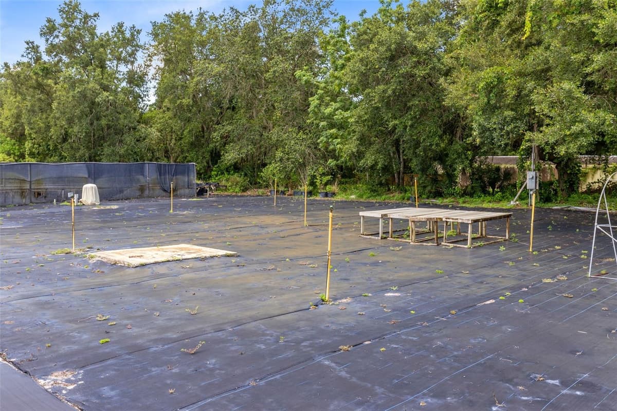 424 WELCH ROAD — photo 7 of 18