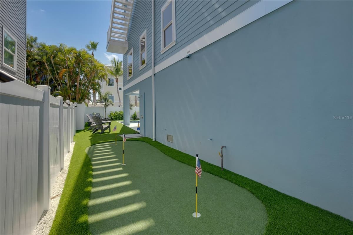 2102 AVENUE B — photo 59 of 71