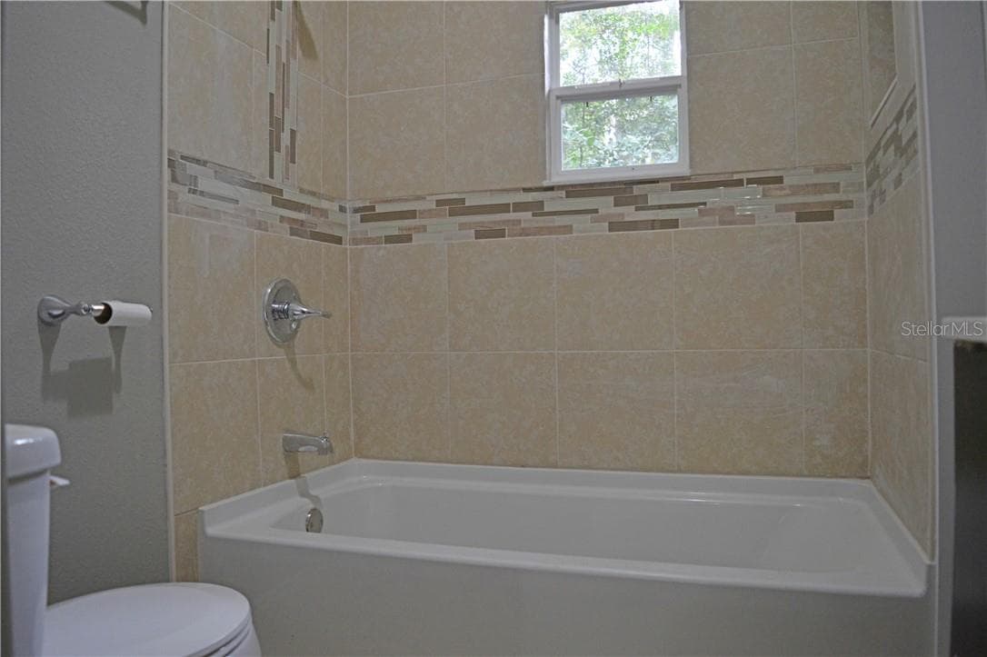 647 DELAWARE AVENUE — photo 7 of 19