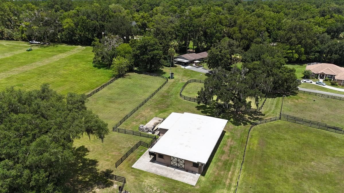 4888 7TH AVENUE ROAD — photo 39 of 50