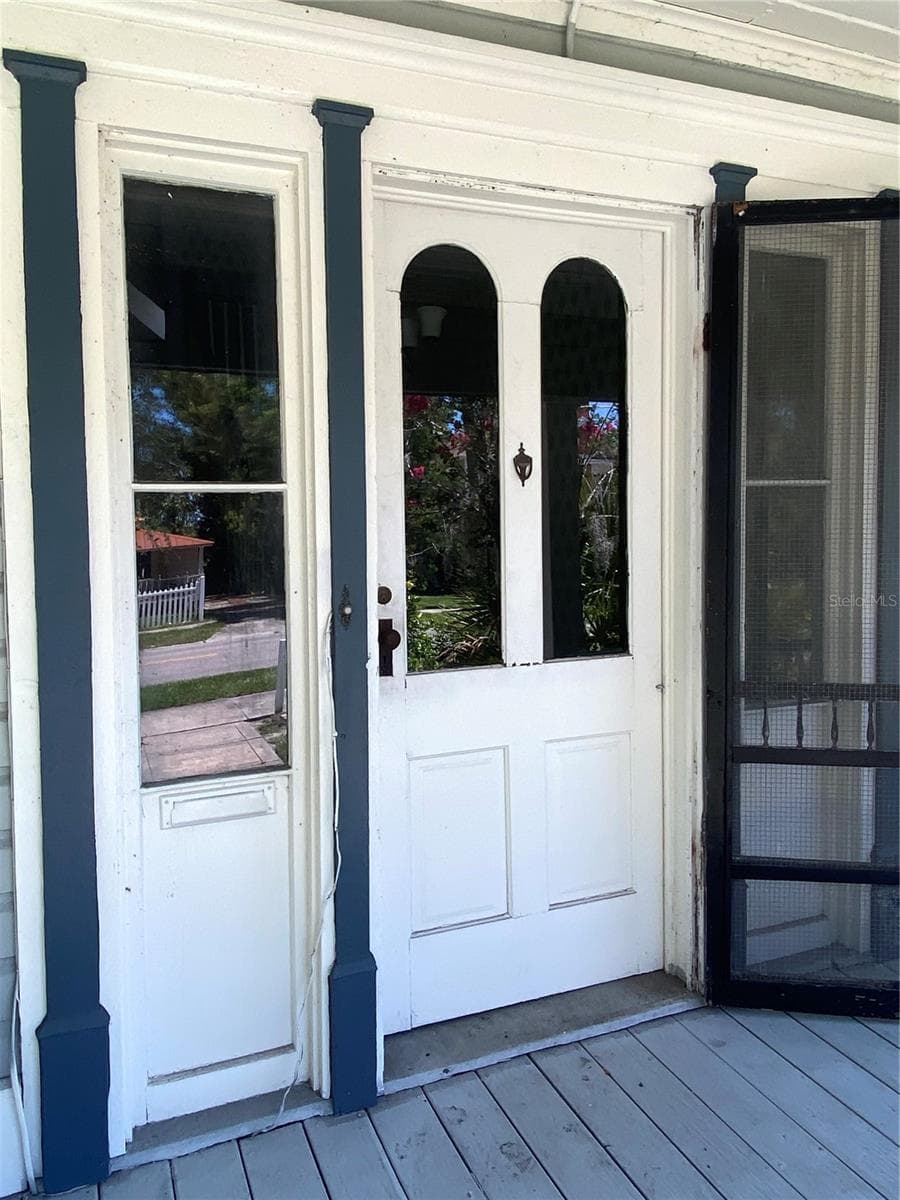 510 OAK STREET — photo 4 of 17