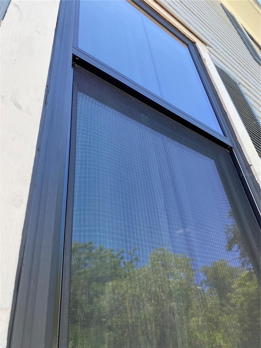 510 OAK STREET — photo 8 of 17