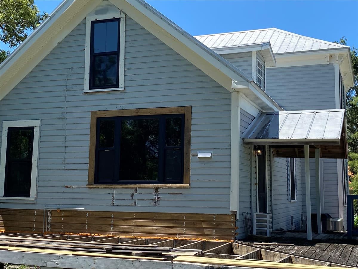 510 OAK STREET — photo 14 of 17