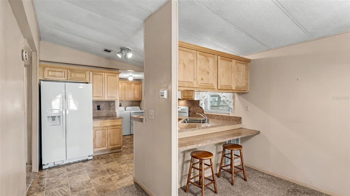 5013 FOXWOOD BOULEVARD — photo 31 of 50