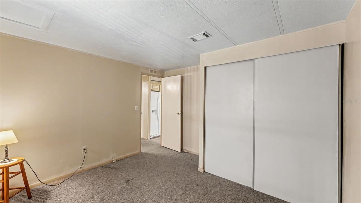 5013 FOXWOOD BOULEVARD — photo 25 of 50