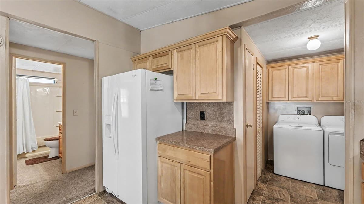 5013 FOXWOOD BOULEVARD — photo 28 of 50