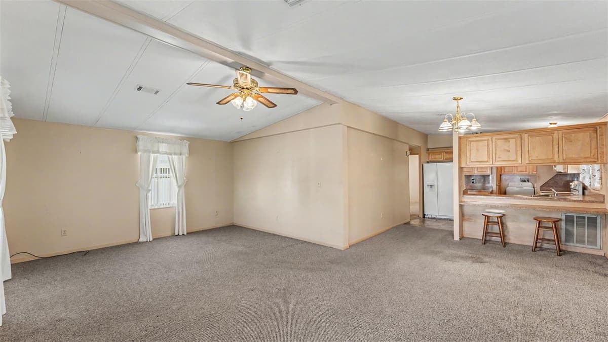 5013 FOXWOOD BOULEVARD — photo 36 of 50