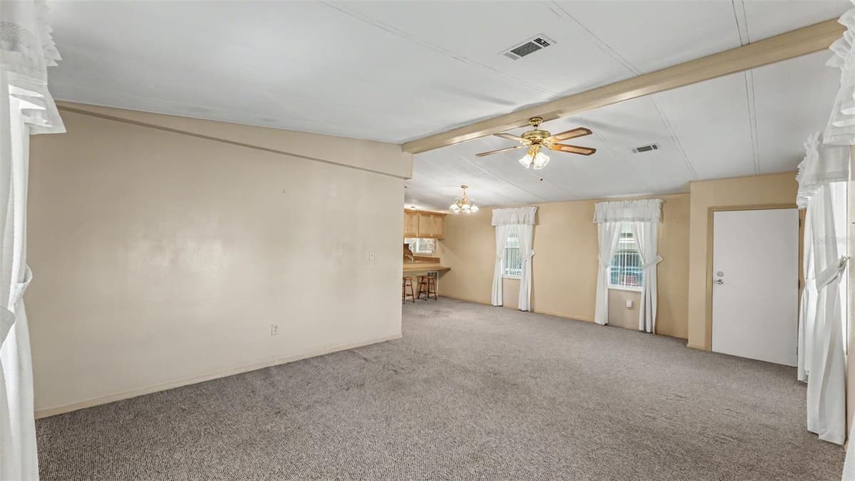 5013 FOXWOOD BOULEVARD — photo 35 of 50