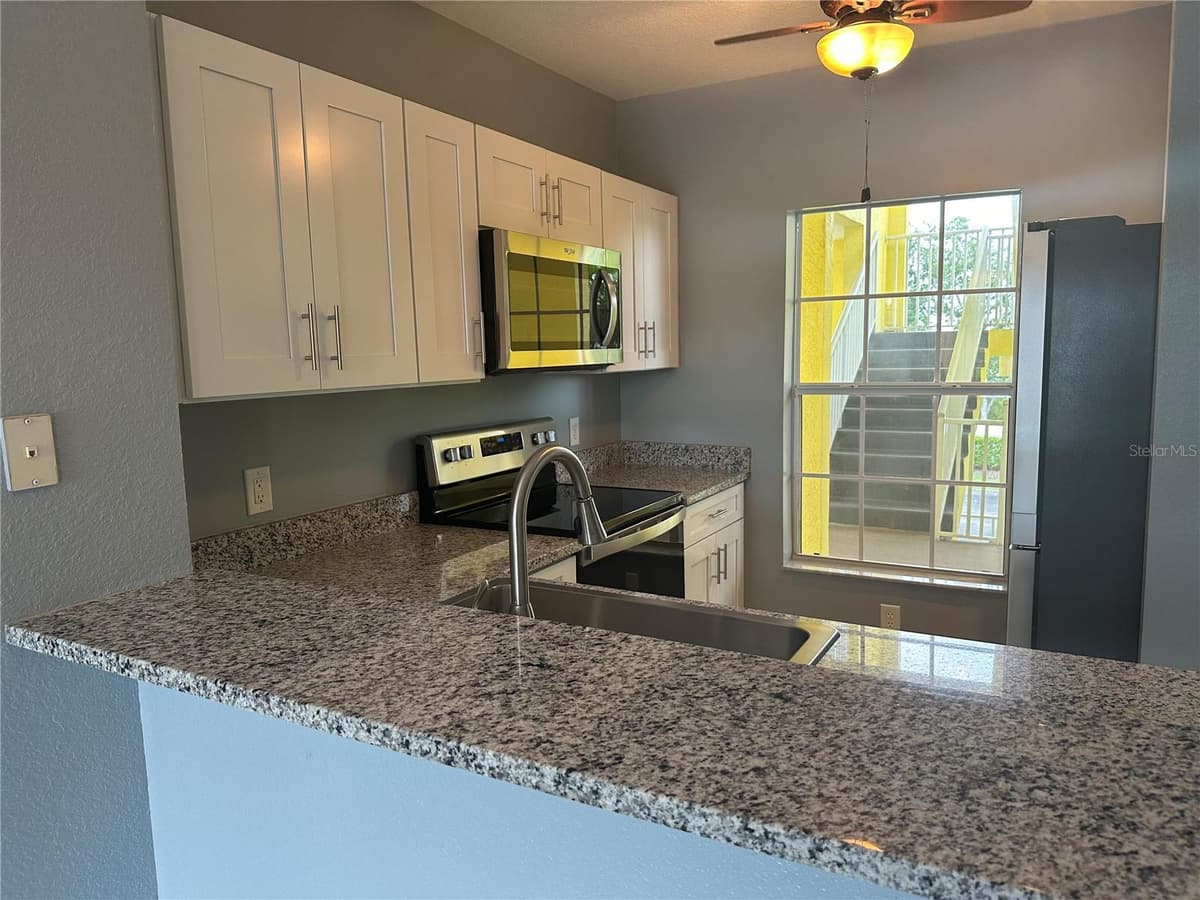 2140 HERON LAKE DRIVE — photo 9 of 42