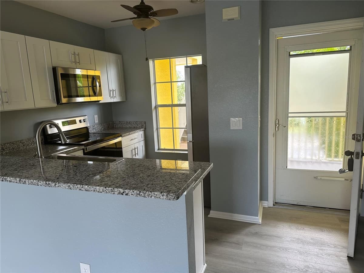 2140 HERON LAKE DRIVE — photo 7 of 42