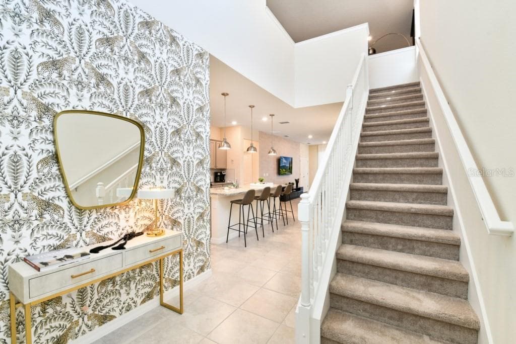 7252 OAKMOSS LOOP — photo 17 of 48