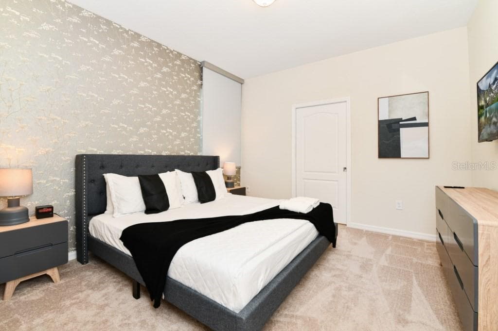 7252 OAKMOSS LOOP — photo 18 of 48