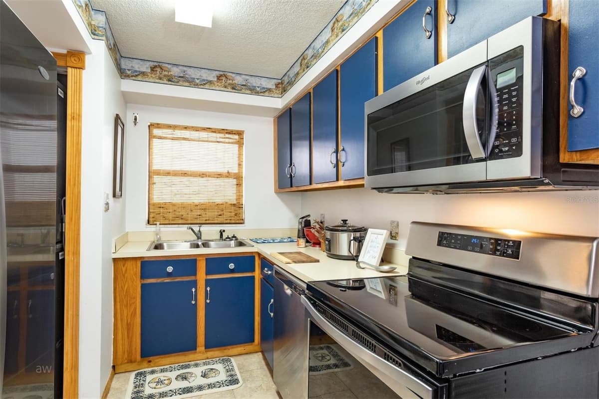 3170 OCEAN SHORE BOULEVARD — photo 3 of 17