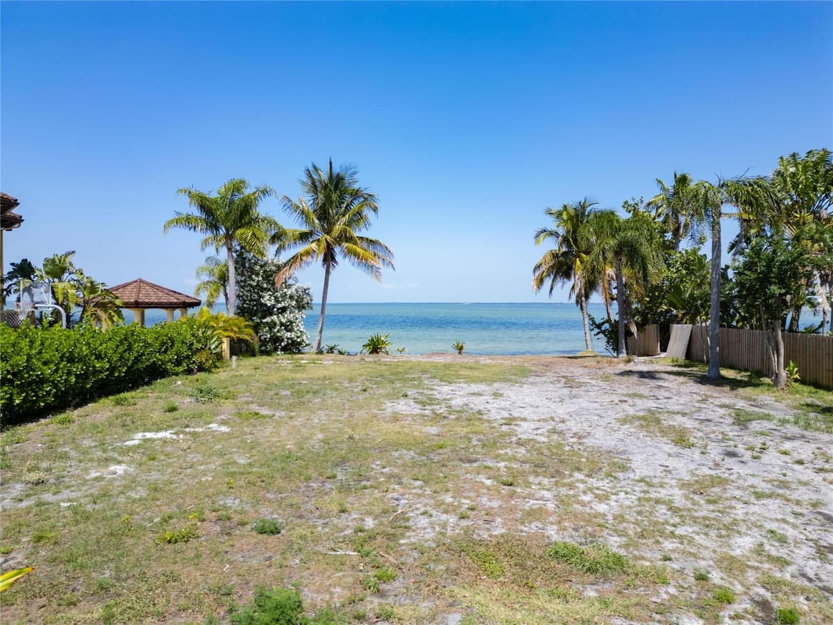 1013 SYMPHONY ISLES BOULEVARD — photo 5 of 21