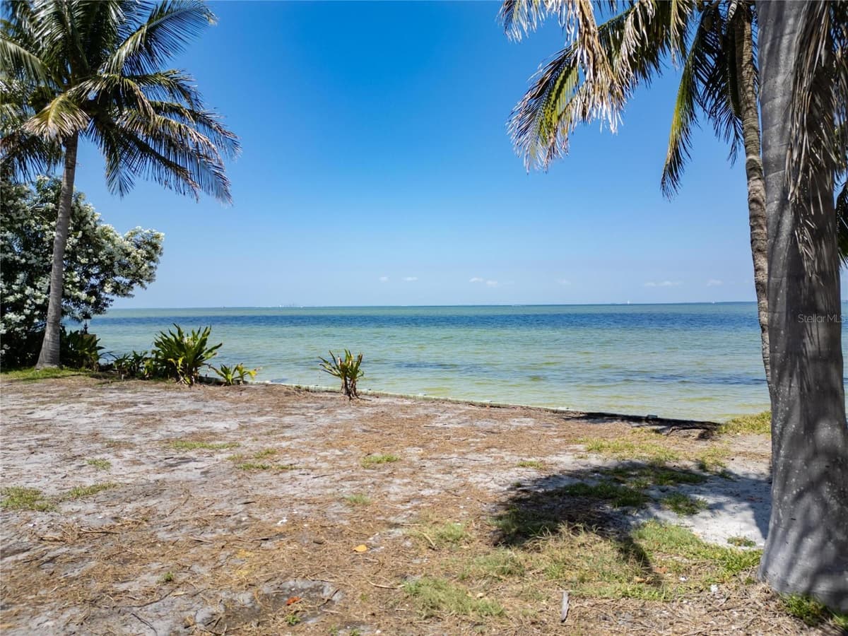 1013 SYMPHONY ISLES BOULEVARD — photo 17 of 21