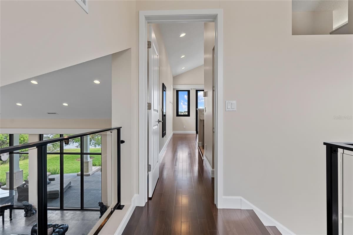 200 JOHN ANDERSON DRIVE — photo 46 of 90