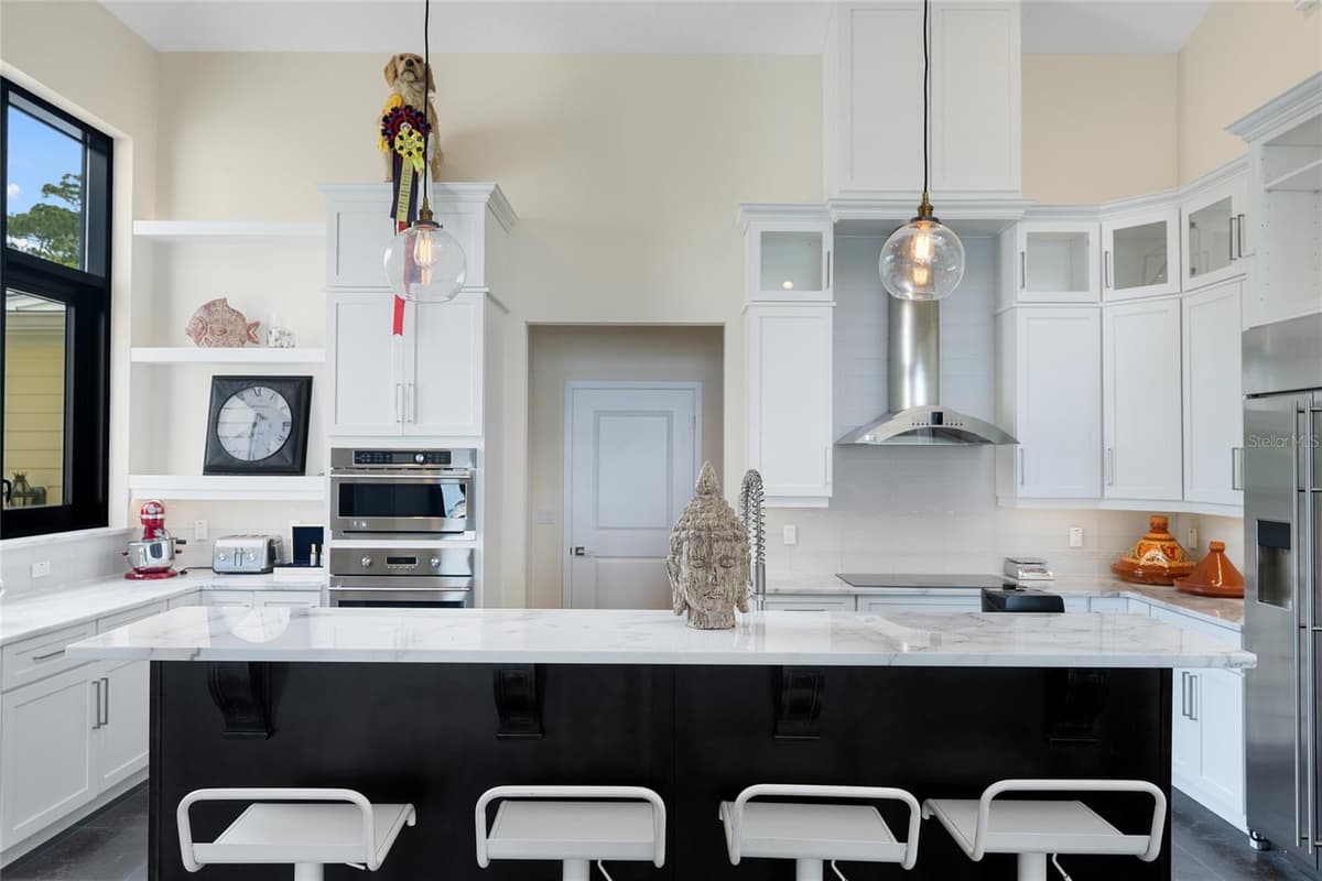 200 JOHN ANDERSON DRIVE — photo 13 of 90