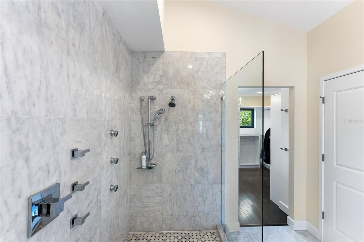 200 JOHN ANDERSON DRIVE — photo 32 of 90