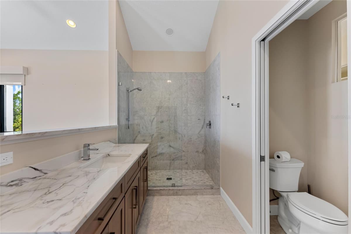 200 JOHN ANDERSON DRIVE — photo 48 of 90