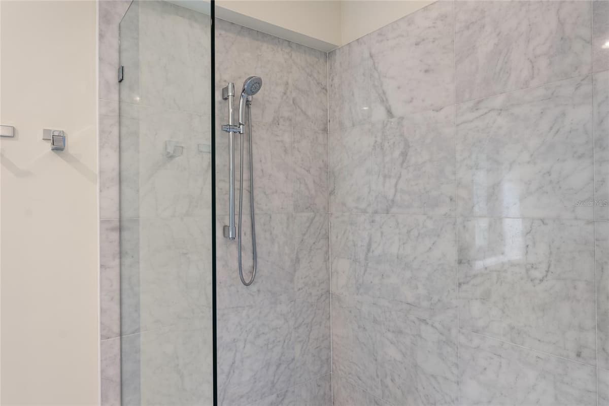 200 JOHN ANDERSON DRIVE — photo 39 of 90