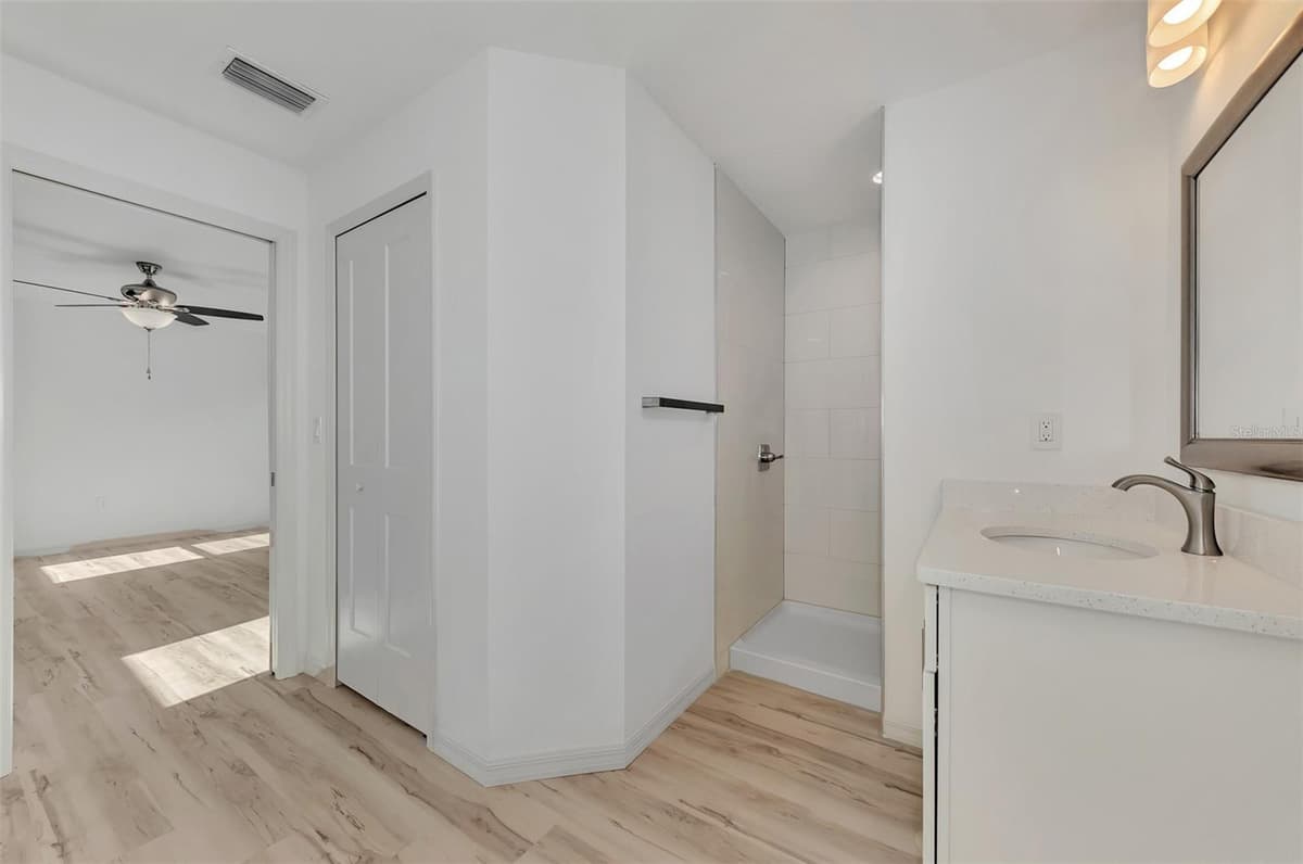 3847 PRICE BOULEVARD — photo 26 of 41