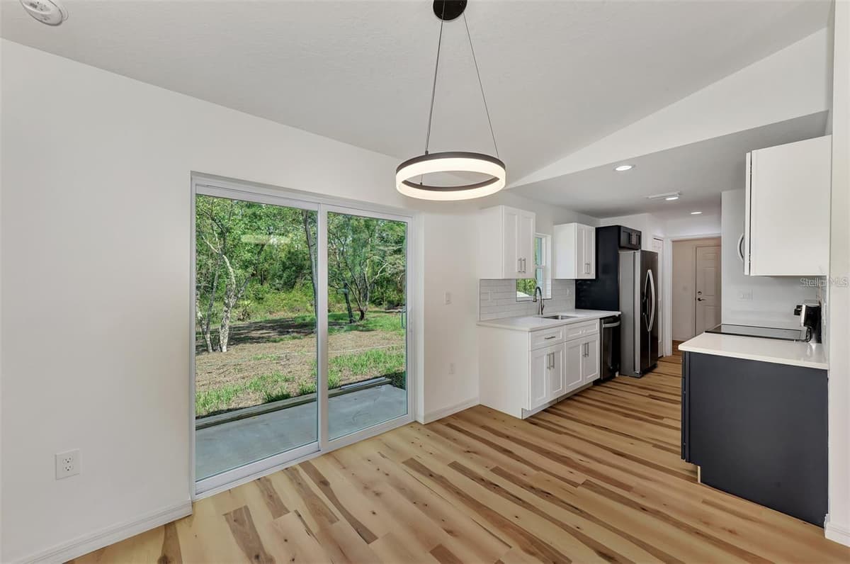 4637 CORBETT LANE — photo 12 of 28