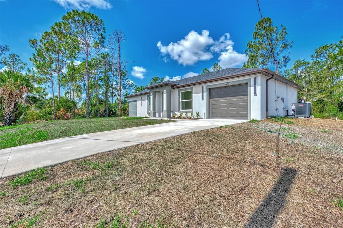 4637 CORBETT LANE — photo 4 of 28