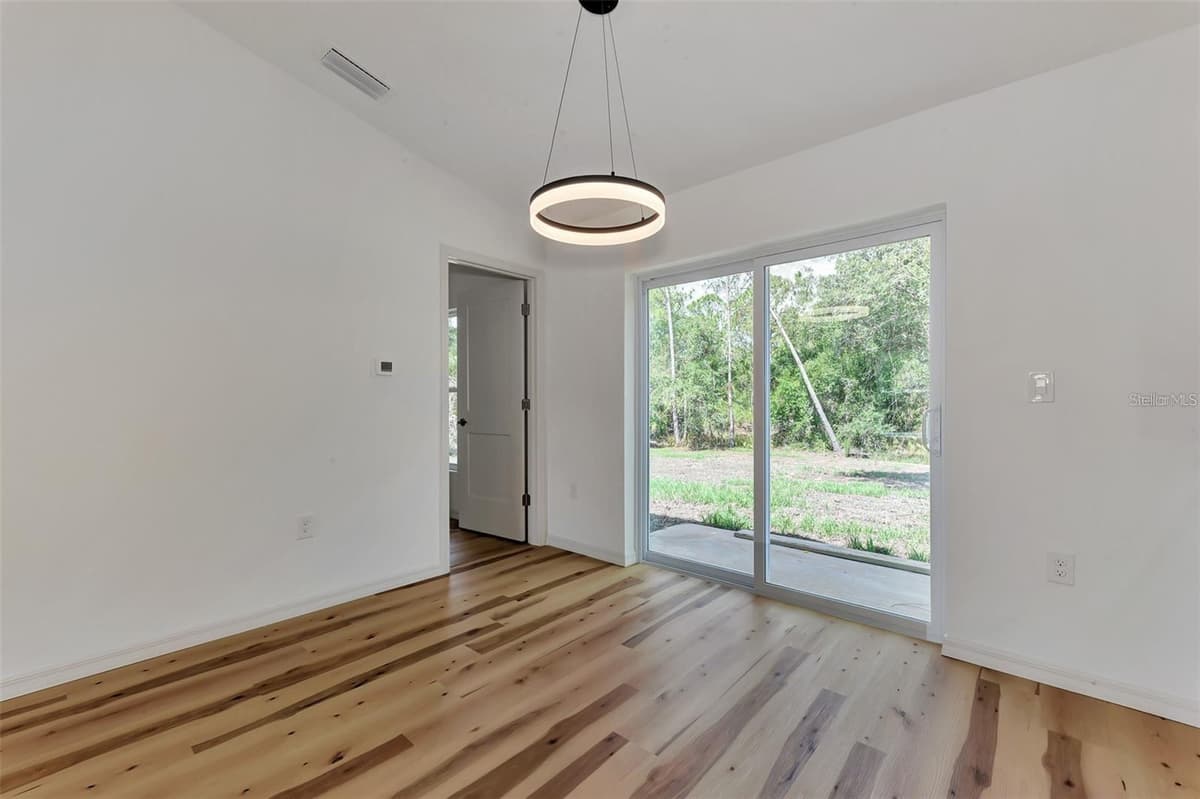 4637 CORBETT LANE — photo 10 of 28